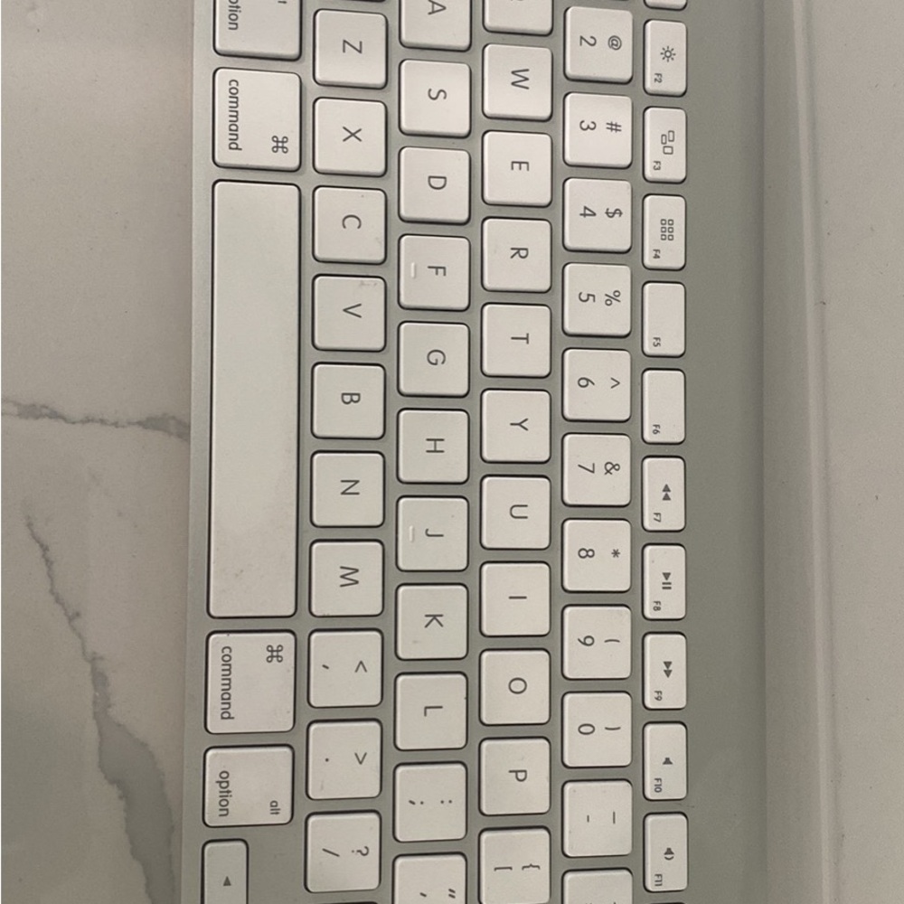 Apple Wireless Bluetooth Keyboard A1314 Mac Aluminium